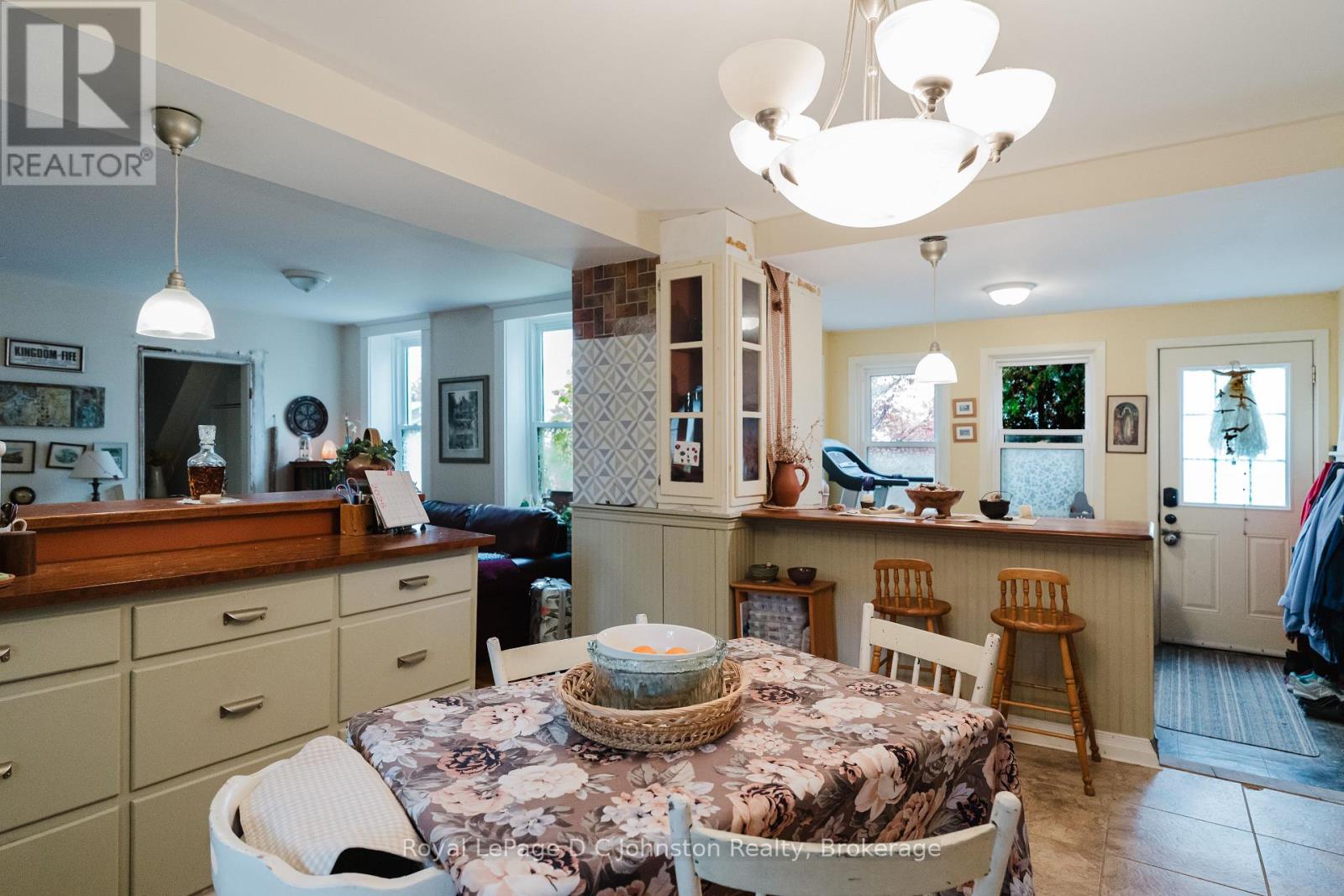 643 Elgin Street, Saugeen Shores, Ontario  N0H 2C0 - Photo 16 - X12518346