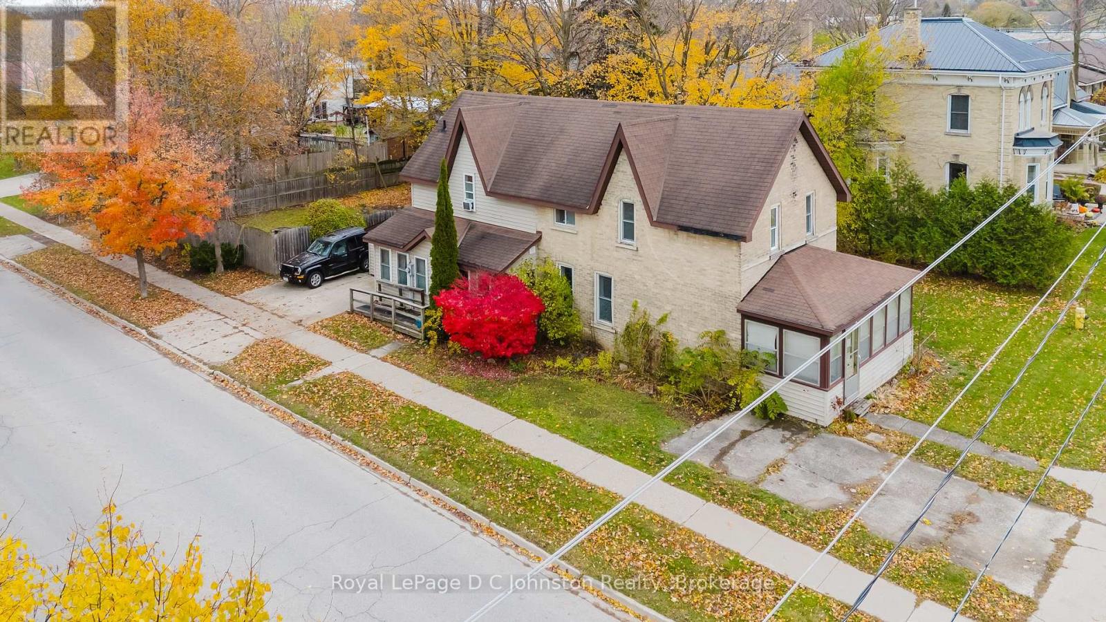 643 Elgin Street, Saugeen Shores, Ontario  N0H 2C0 - Photo 2 - X12518346