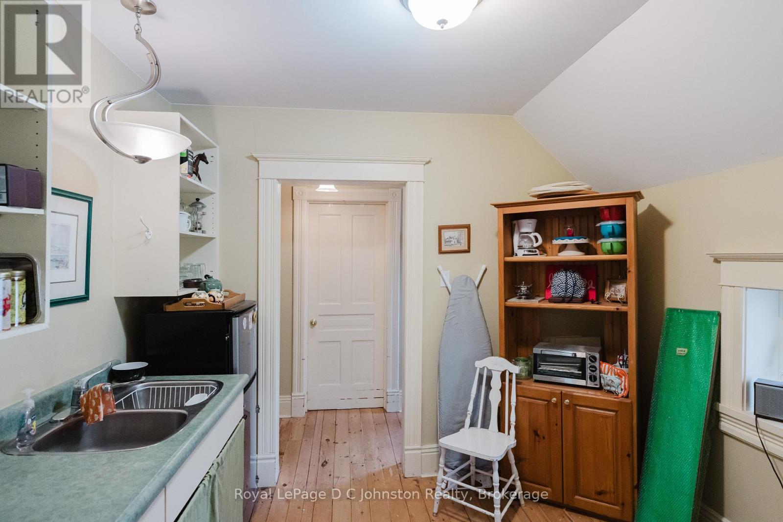 643 Elgin Street, Saugeen Shores, Ontario  N0H 2C0 - Photo 34 - X12518346