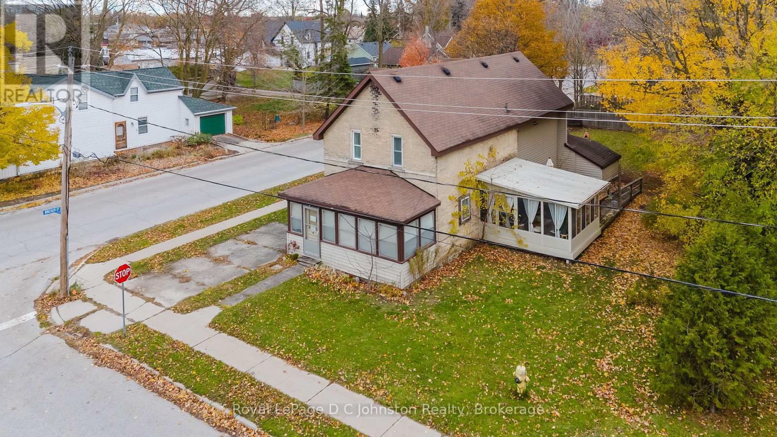 643 Elgin Street, Saugeen Shores, Ontario  N0H 2C0 - Photo 4 - X12518346