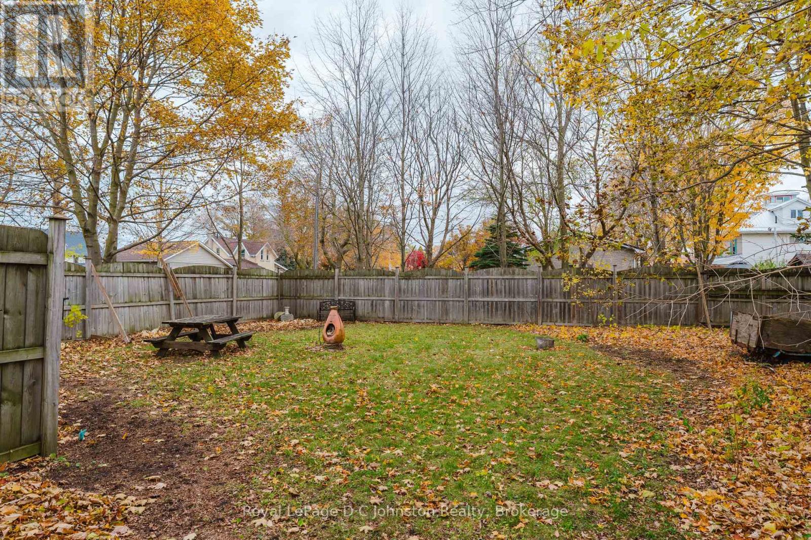 643 Elgin Street, Saugeen Shores, Ontario  N0H 2C0 - Photo 41 - X12518346