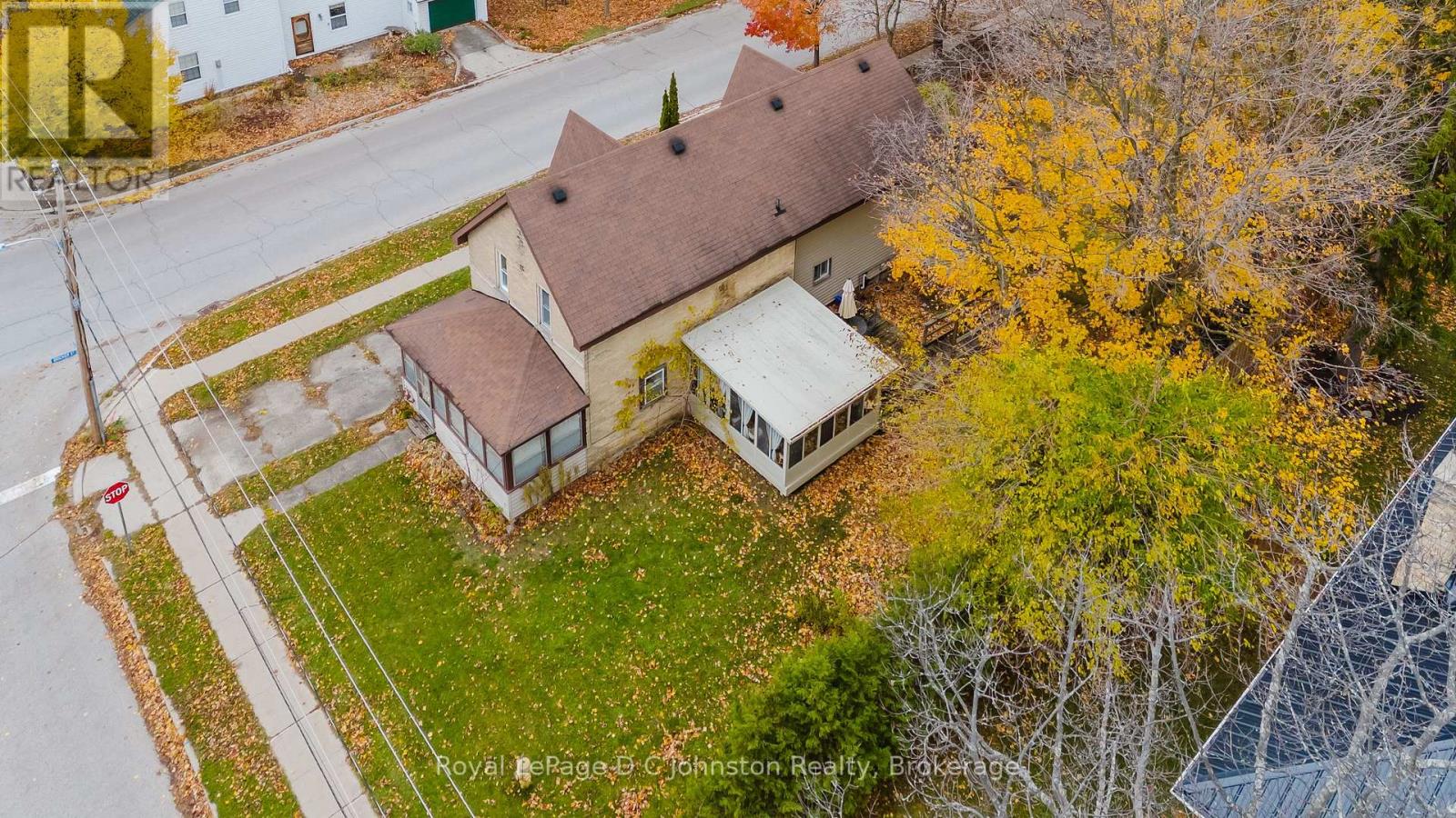 643 Elgin Street, Saugeen Shores, Ontario  N0H 2C0 - Photo 9 - X12518346