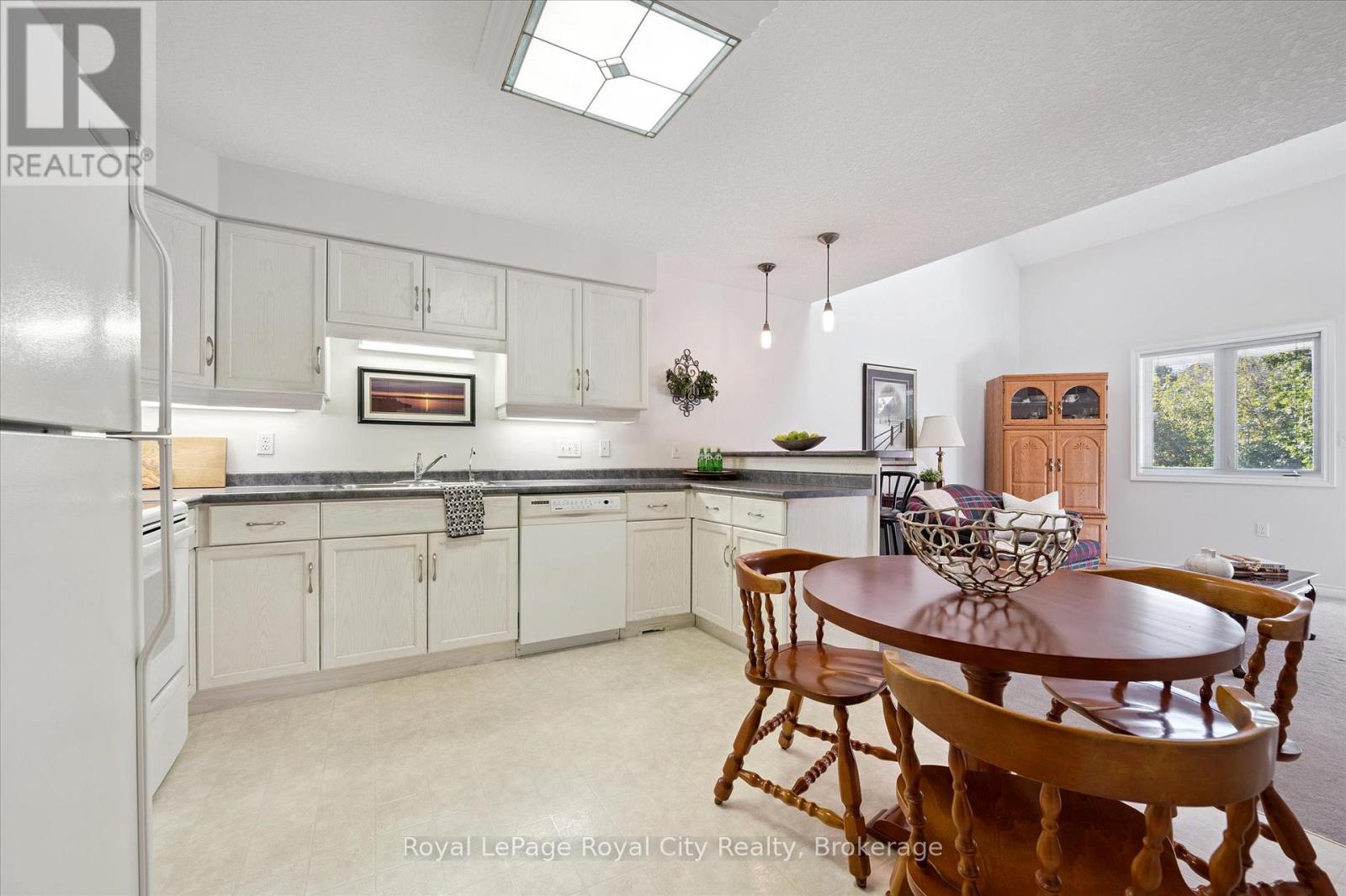 17 Terraview Crescent, Guelph, Ontario  N1G 5A7 - Photo 13 - X12518638