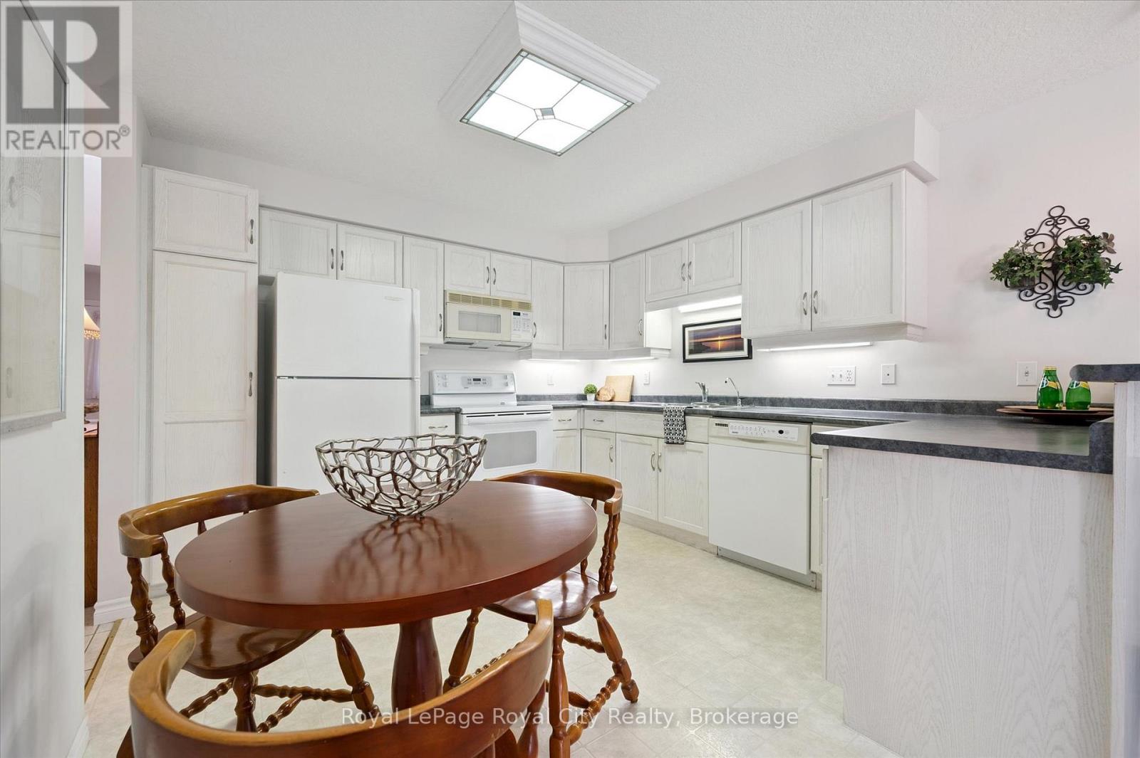 17 Terraview Crescent, Guelph, Ontario  N1G 5A7 - Photo 14 - X12518638