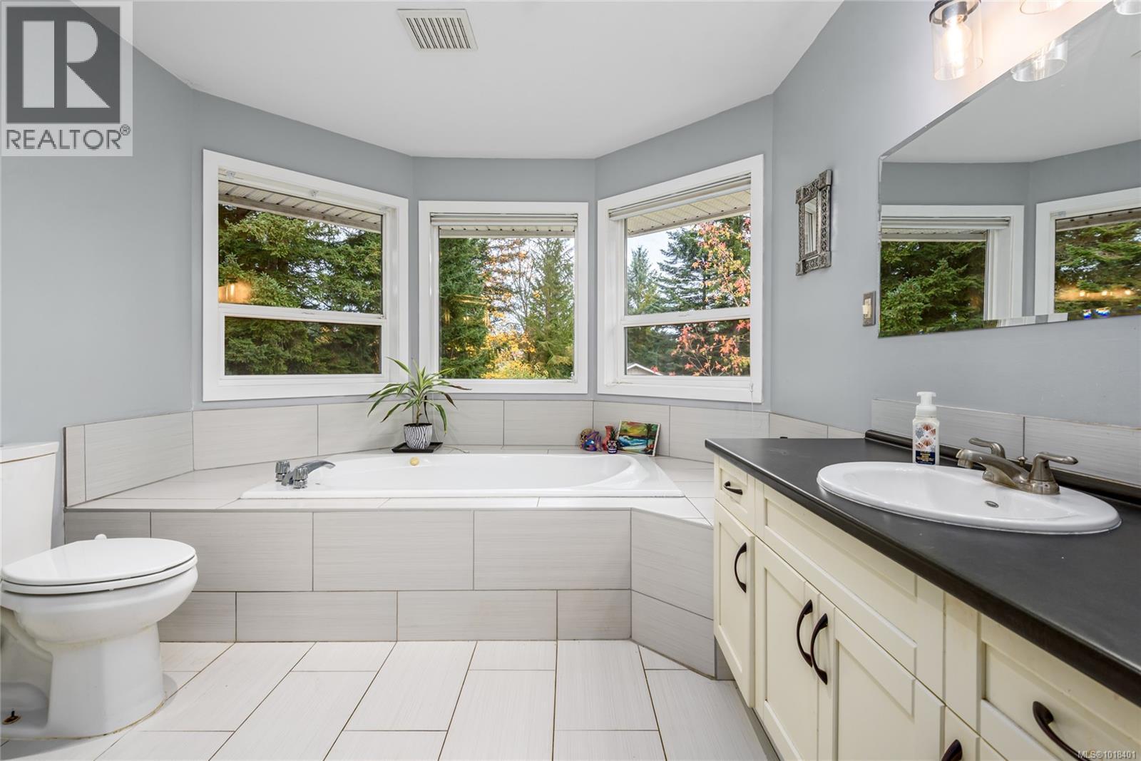 1230 Glen Urquhart Dr, Courtenay, British Columbia  V9N 3Y2 - Photo 35 - 1018401