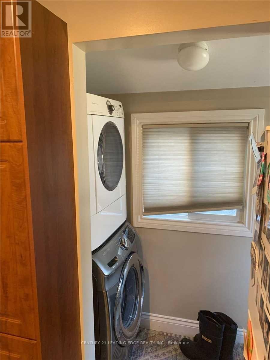 213 Woodfield Road, Toronto, Ontario  M4L 2W8 - Photo 2 - E12518382