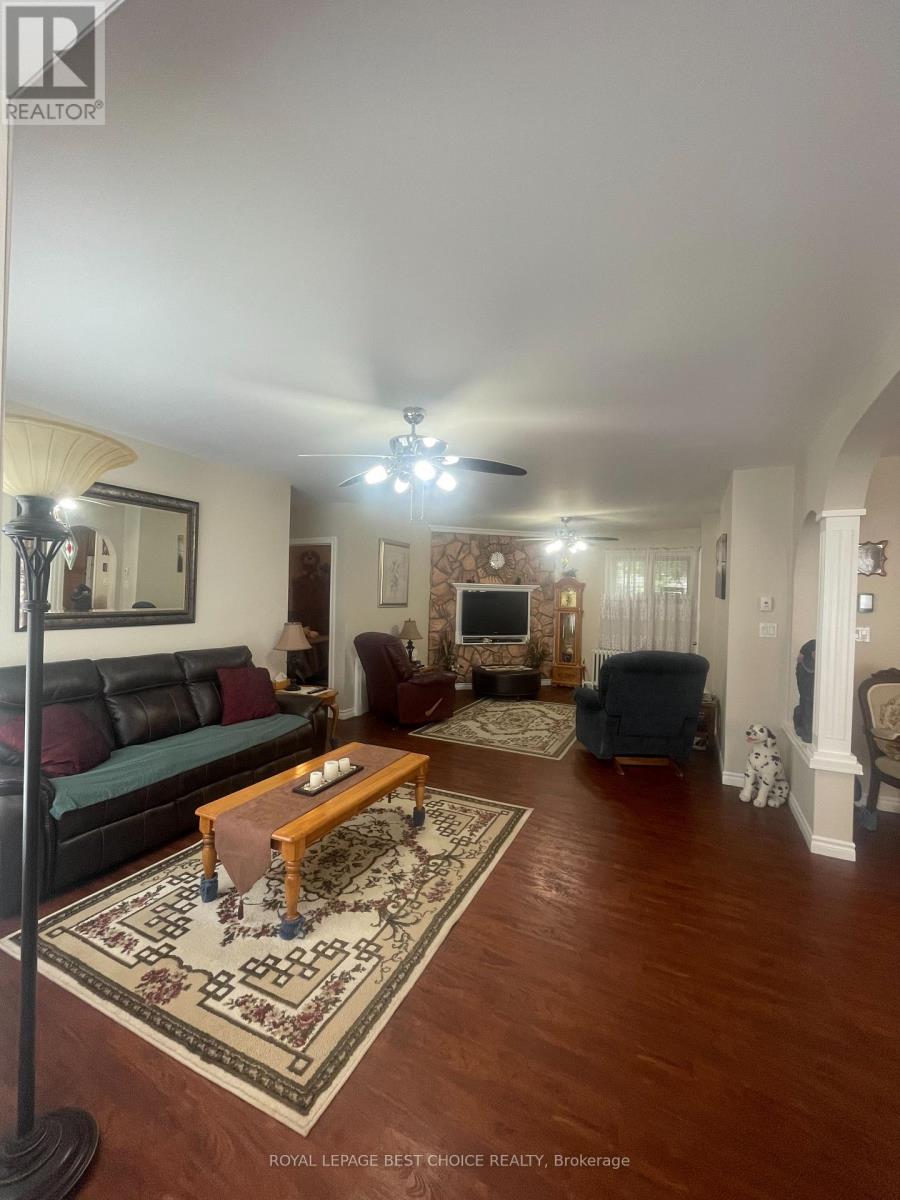 8 Dixon Avenue, Kirkland Lake, Ontario  P2N 1V9 - Photo 6 - T12518456