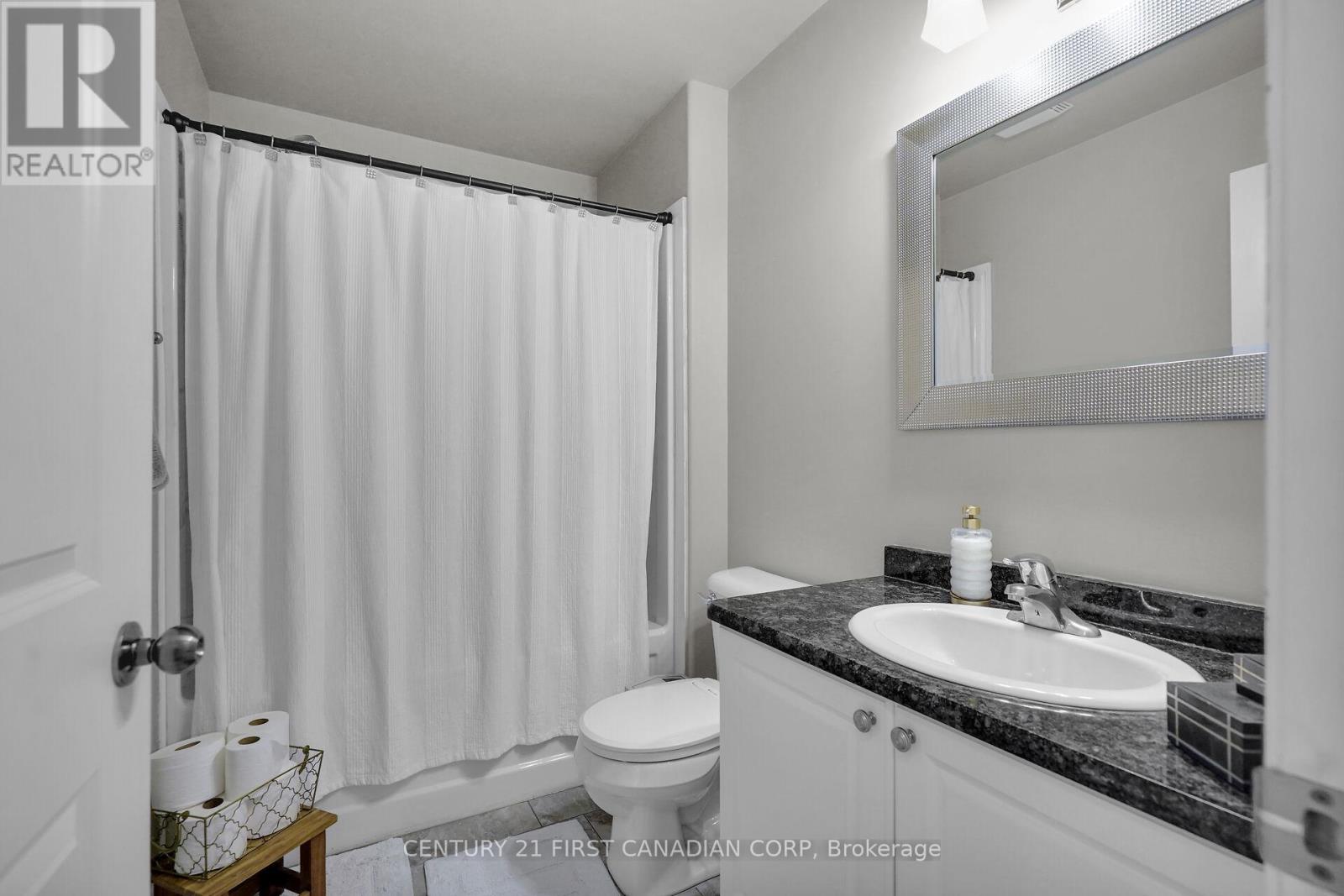 916 Roulston Street, London North, Ontario N6H 0E6 - Photo 27 - X12518448