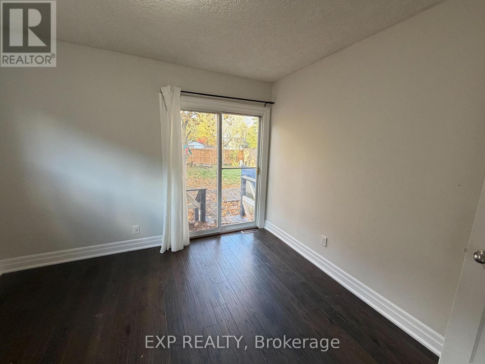 642 Base Line Road E, London South, Ontario  N6C 2R4 - Photo 13 - X12518570