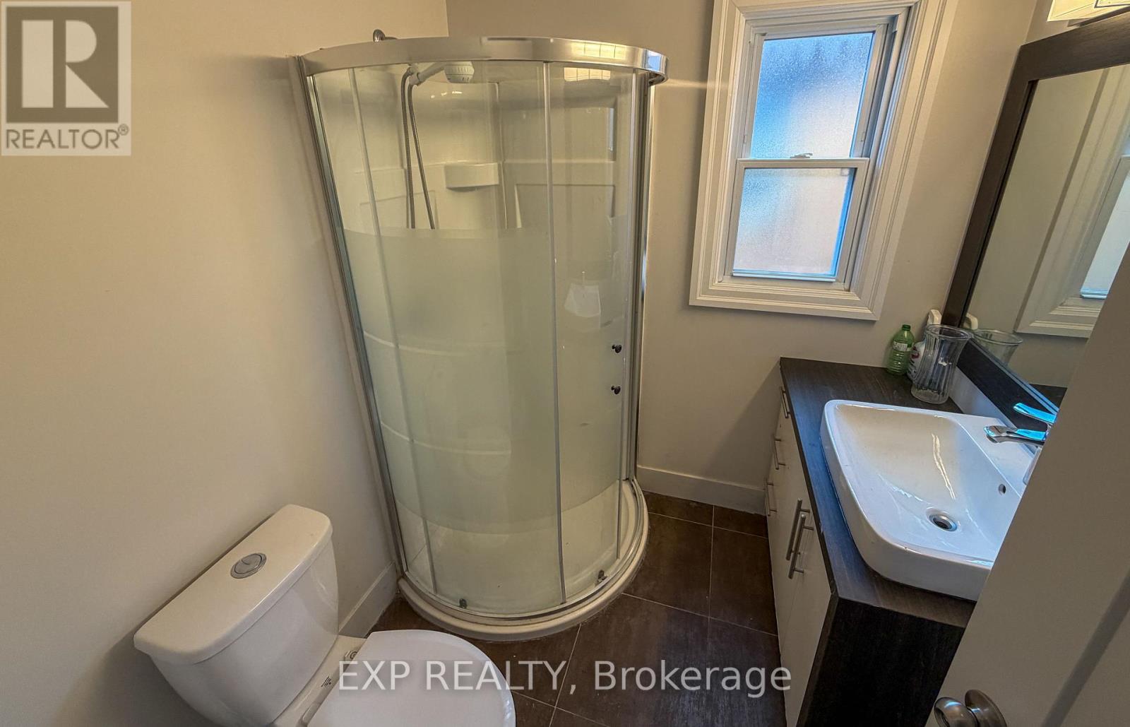 642 Base Line Road E, London South, Ontario  N6C 2R4 - Photo 14 - X12518570