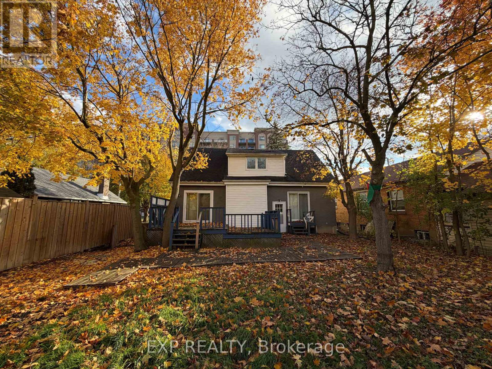 642 Base Line Road E, London South, Ontario  N6C 2R4 - Photo 5 - X12518570