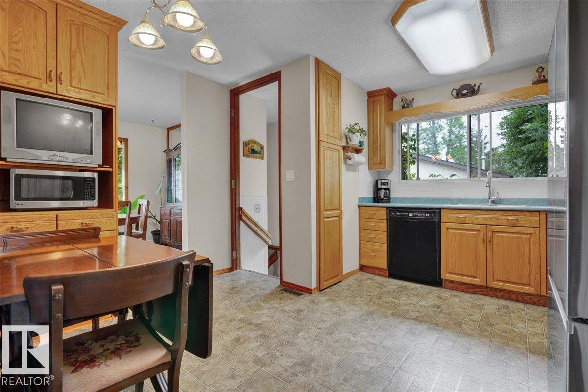 10217 167a Av Nw, Edmonton, Alberta  T5X 2Y8 - Photo 15 - E4464950