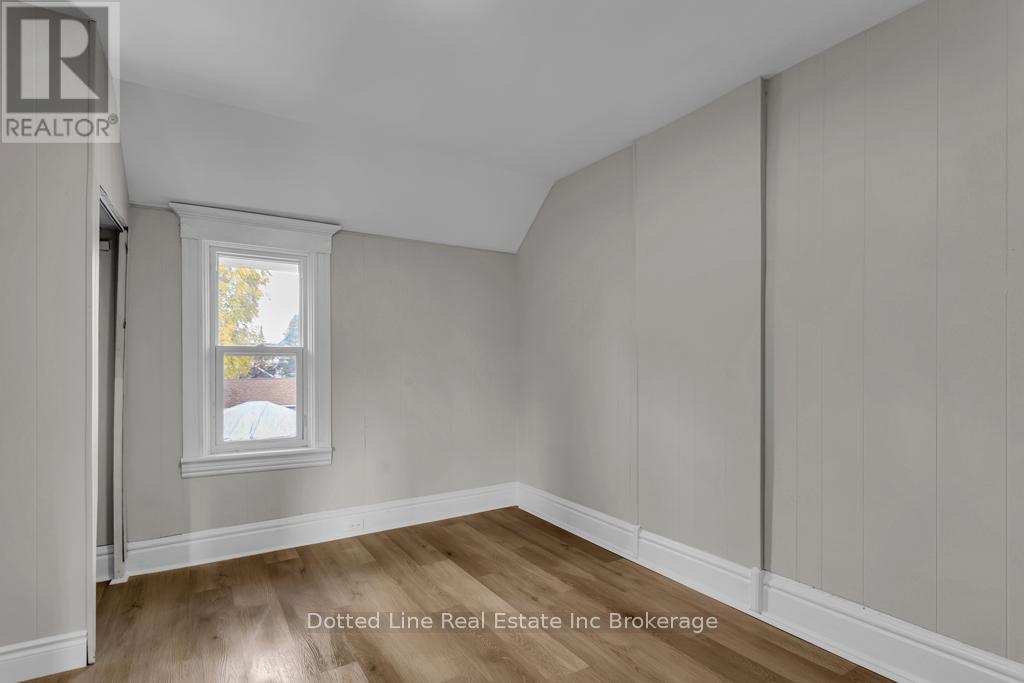 64 Forest Avenue, St. Thomas, Ontario  N5R 2J3 - Photo 10 - X12518478