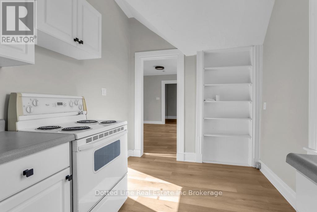 64 Forest Avenue, St. Thomas, Ontario  N5R 2J3 - Photo 12 - X12518478