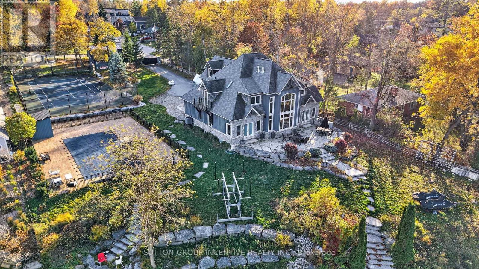 44-46 Gray Lane, Barrie, Ontario  L4N 7T1 - Photo 3 - S12518308