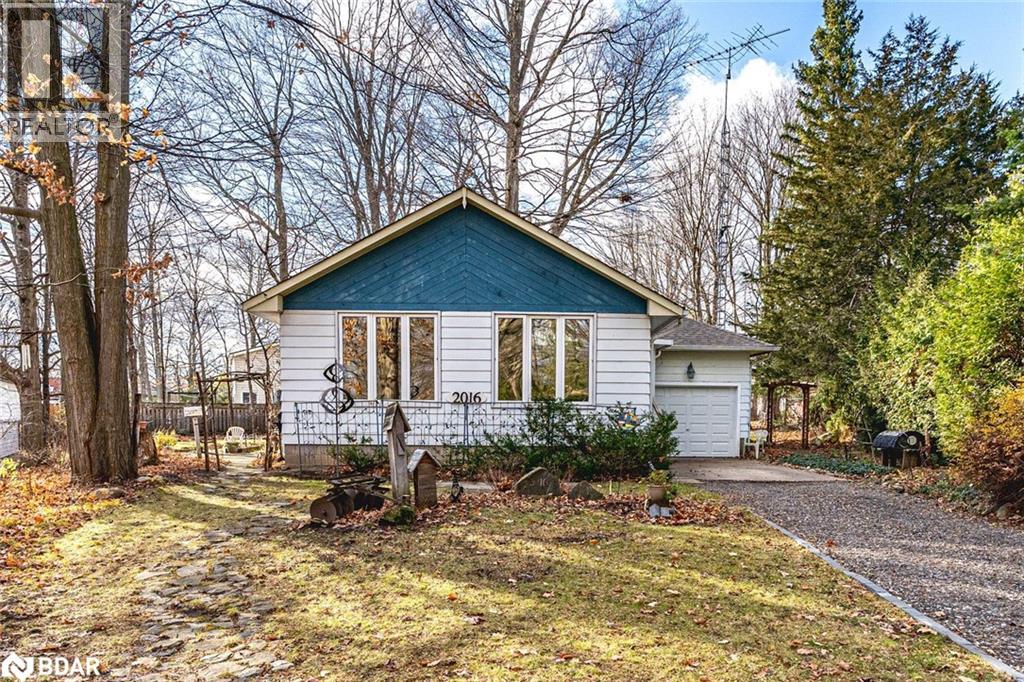 2016 Kate Avenue, Innisfil, Ontario  L9S 1Y2 - Photo 1 - 40786375