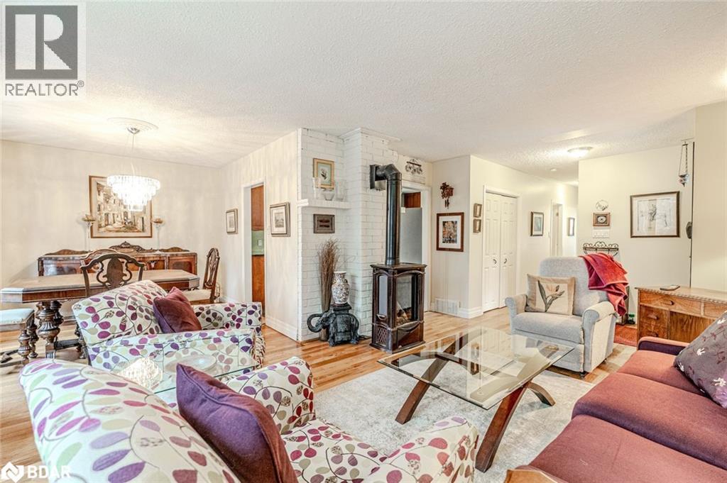 2016 Kate Avenue, Innisfil, Ontario  L9S 1Y2 - Photo 6 - 40786375