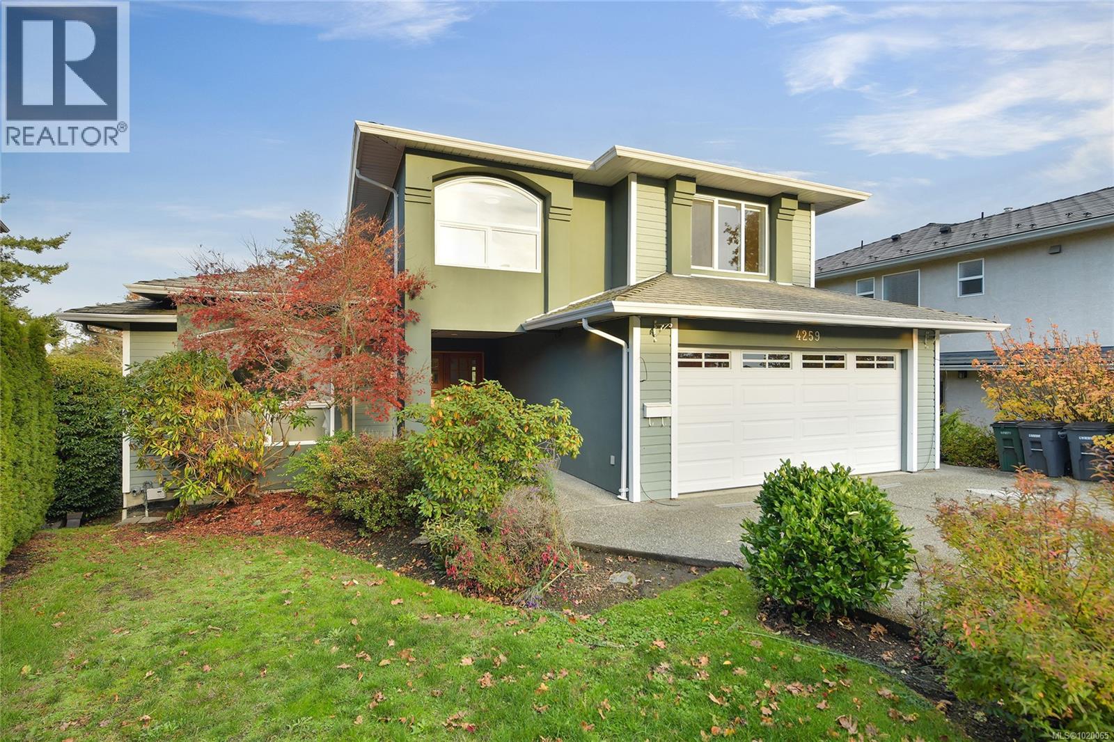 4259 Westervelt Pl, Saanich, British Columbia