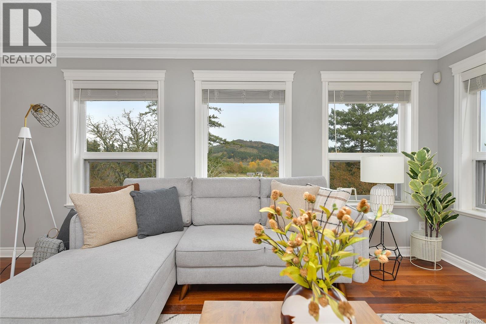 4259 Westervelt Pl, Saanich, British Columbia  V8X 5C1 - Photo 17 - 1020065