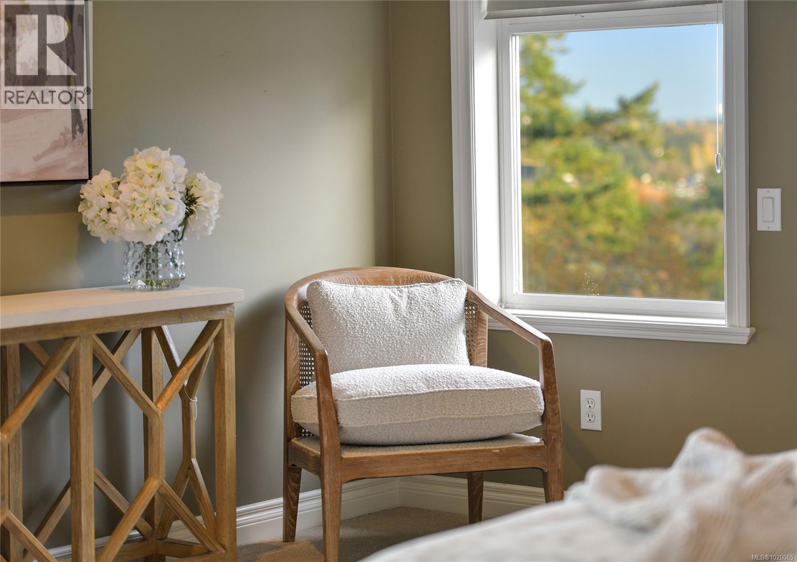 4259 Westervelt Pl, Saanich, British Columbia  V8X 5C1 - Photo 22 - 1020065