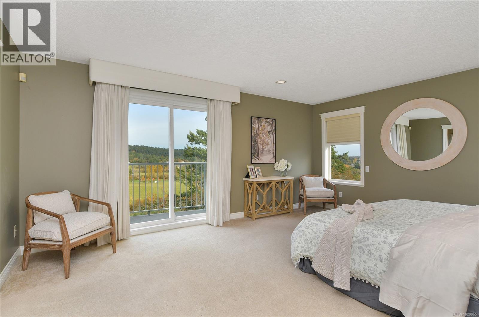 4259 Westervelt Pl, Saanich, British Columbia  V8X 5C1 - Photo 23 - 1020065