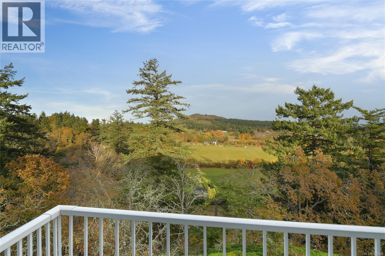 4259 Westervelt Pl, Saanich, British Columbia  V8X 5C1 - Photo 24 - 1020065