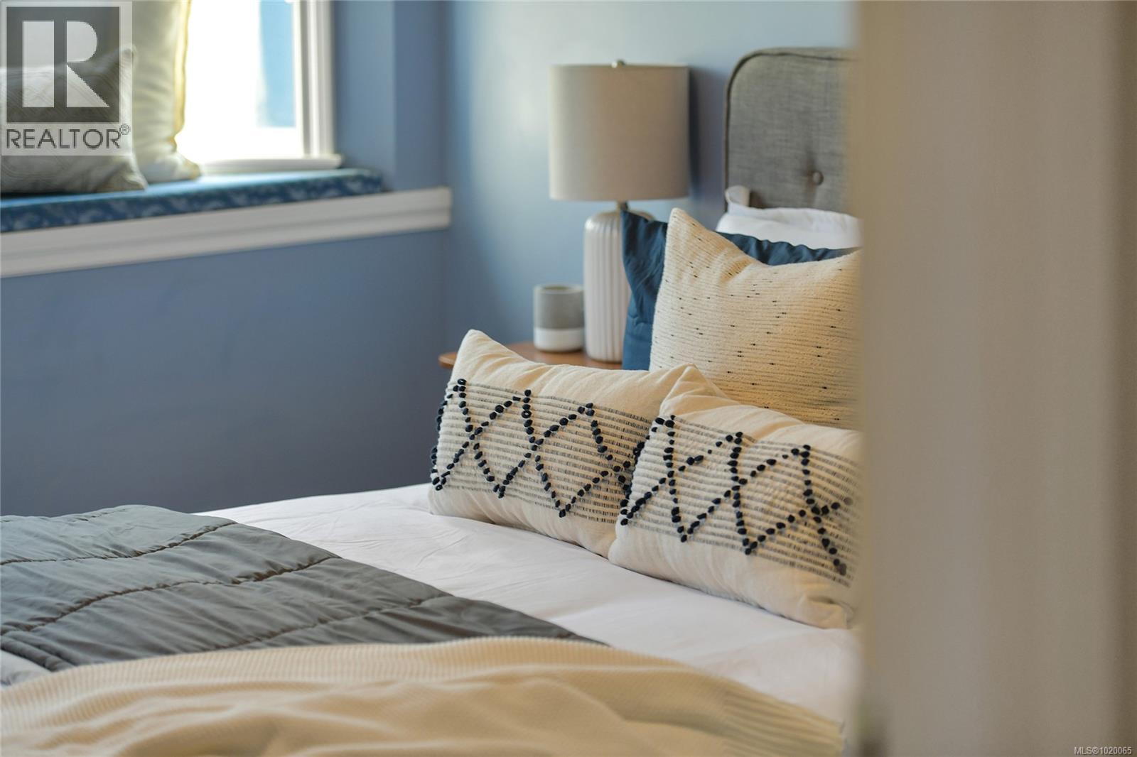 4259 Westervelt Pl, Saanich, British Columbia  V8X 5C1 - Photo 32 - 1020065