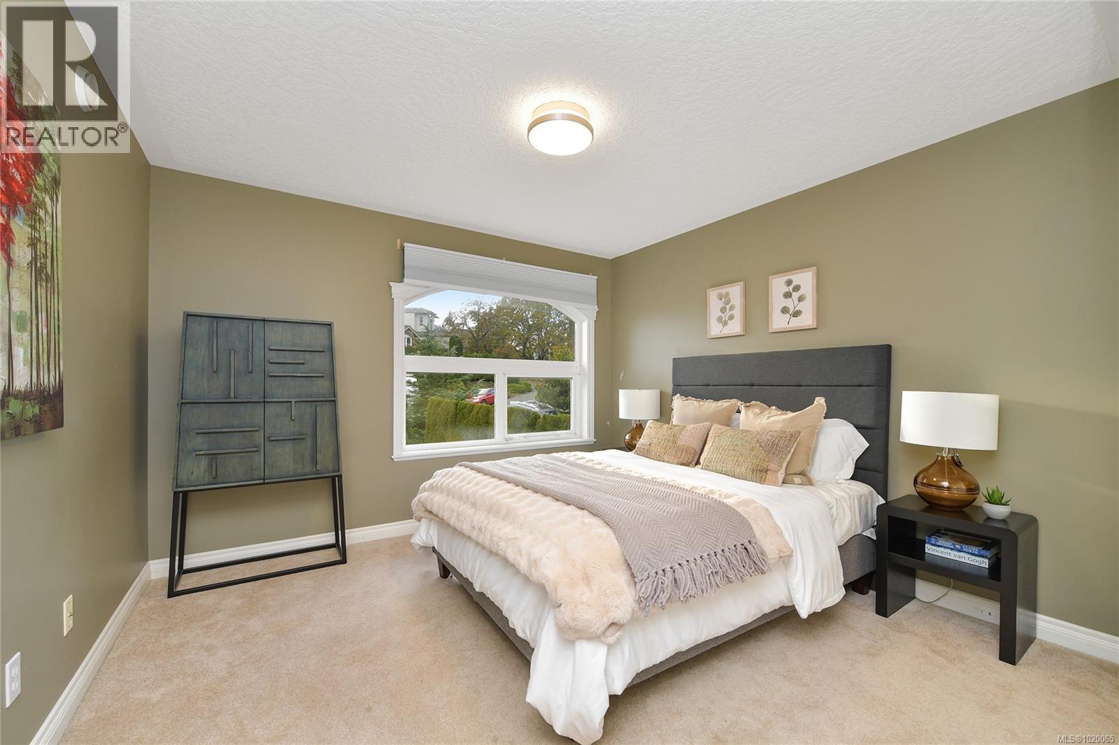 4259 Westervelt Pl, Saanich, British Columbia  V8X 5C1 - Photo 34 - 1020065