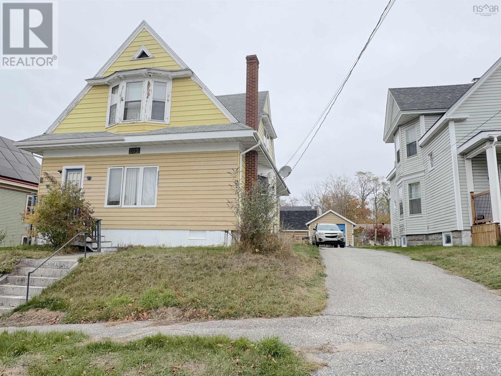 142 Mowatt Street, Shelburne, Nova Scotia  B0T 1W0 - Photo 3 - 202527448