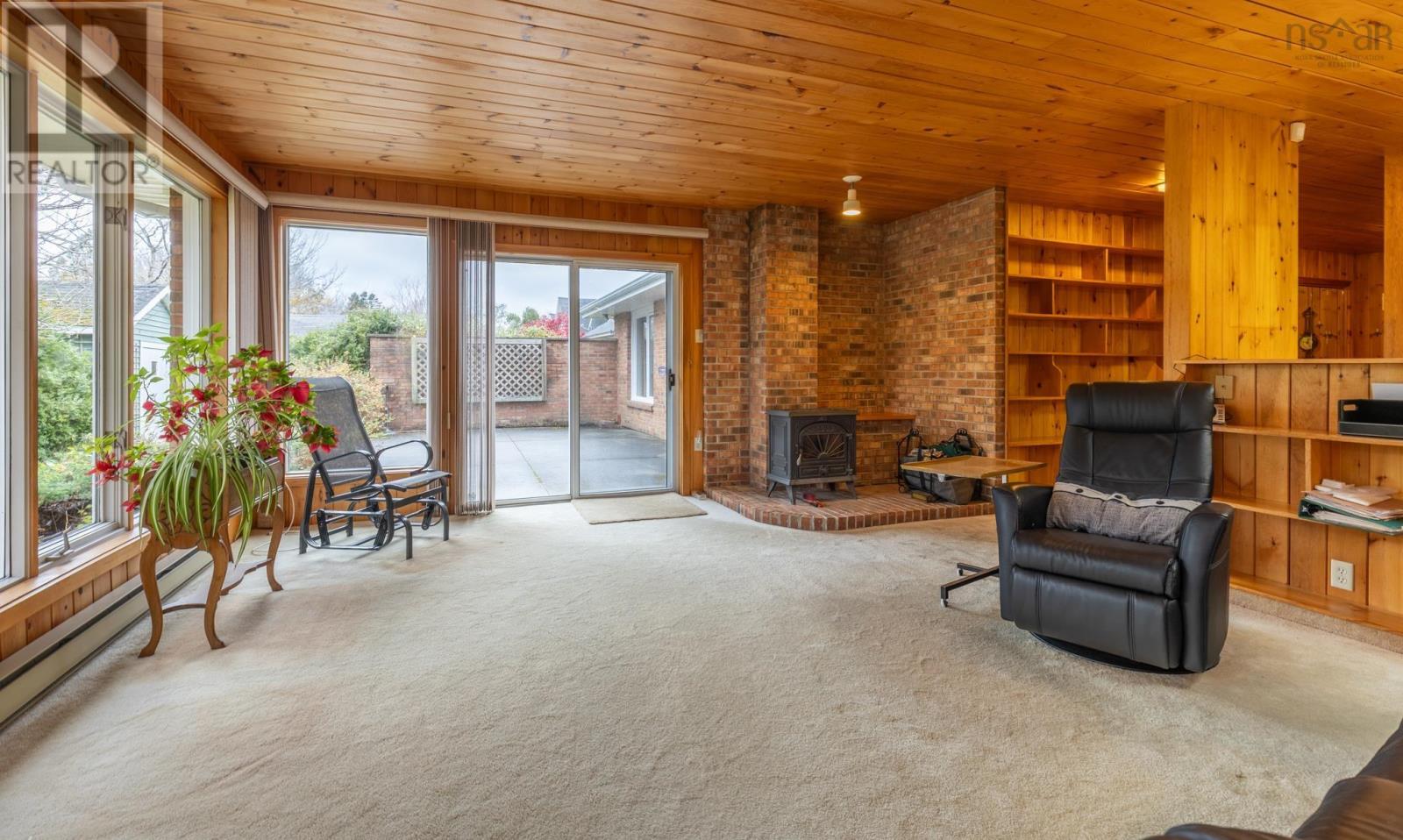 57 Porter Street, Yarmouth, Nova Scotia  B5A 2Y8 - Photo 12 - 202527449