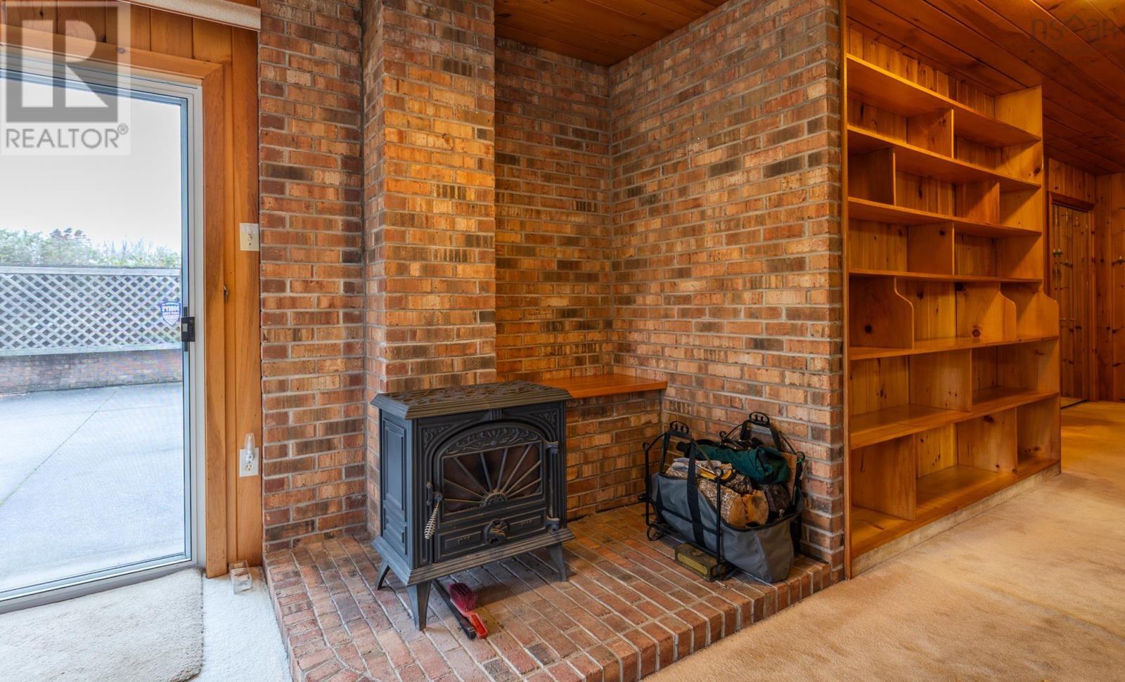 57 Porter Street, Yarmouth, Nova Scotia  B5A 2Y8 - Photo 14 - 202527449