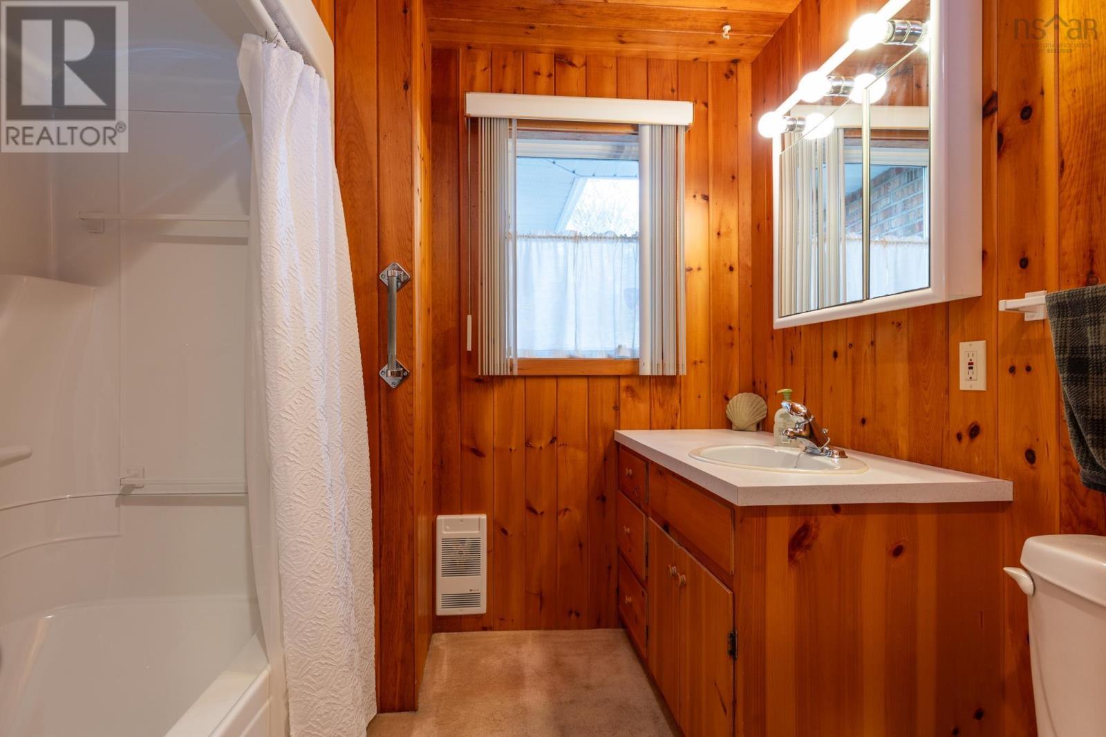 57 Porter Street, Yarmouth, Nova Scotia  B5A 2Y8 - Photo 21 - 202527449