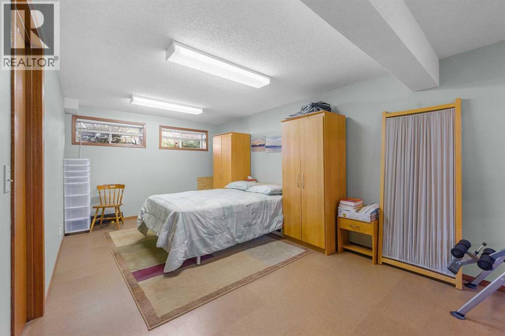 7 Bernard Court Nw, Calgary, Alberta  T3K 2B3 - Photo 38 - A2267546