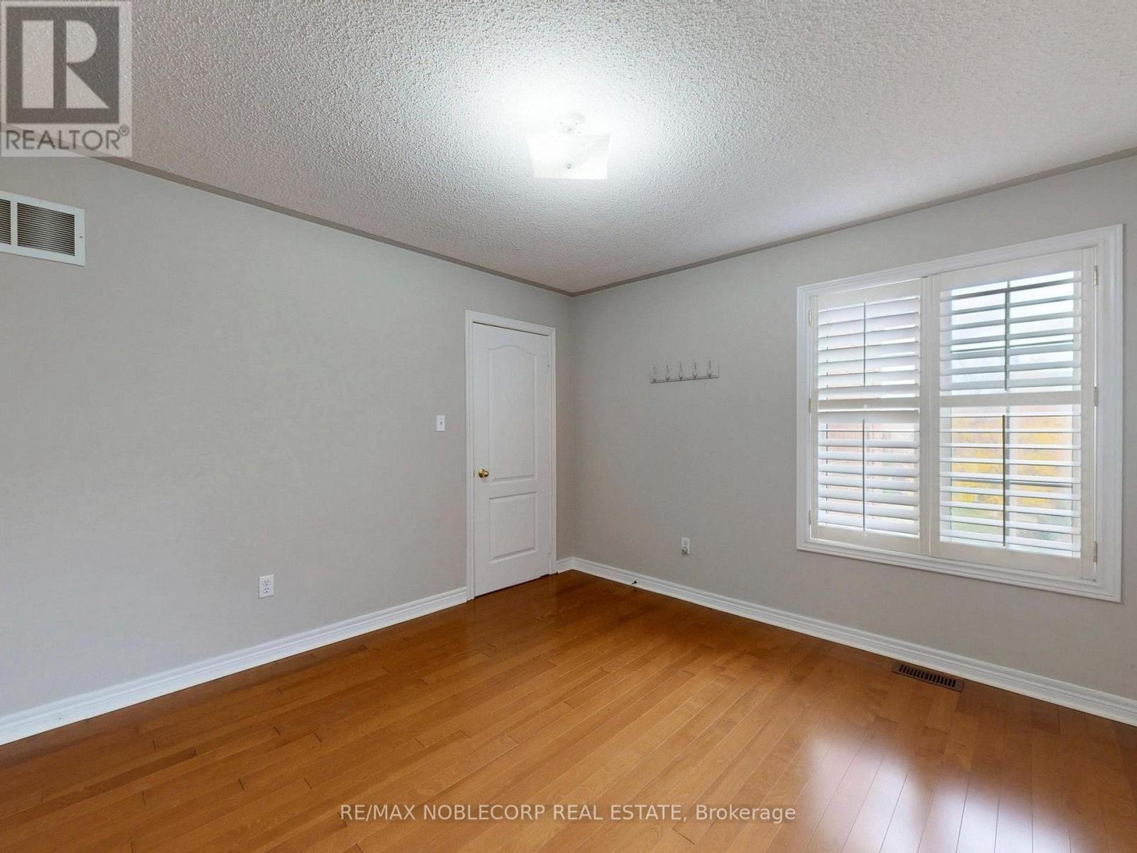 28 Laurentide Crescent, Brampton, Ontario  L6P 1Y4 - Photo 28 - W12518314