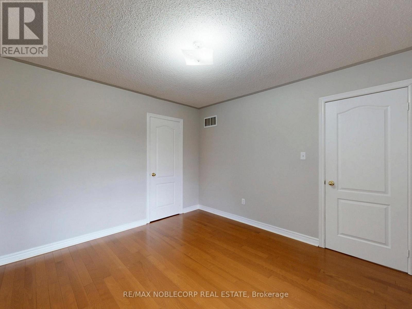 28 Laurentide Crescent, Brampton, Ontario  L6P 1Y4 - Photo 29 - W12518314