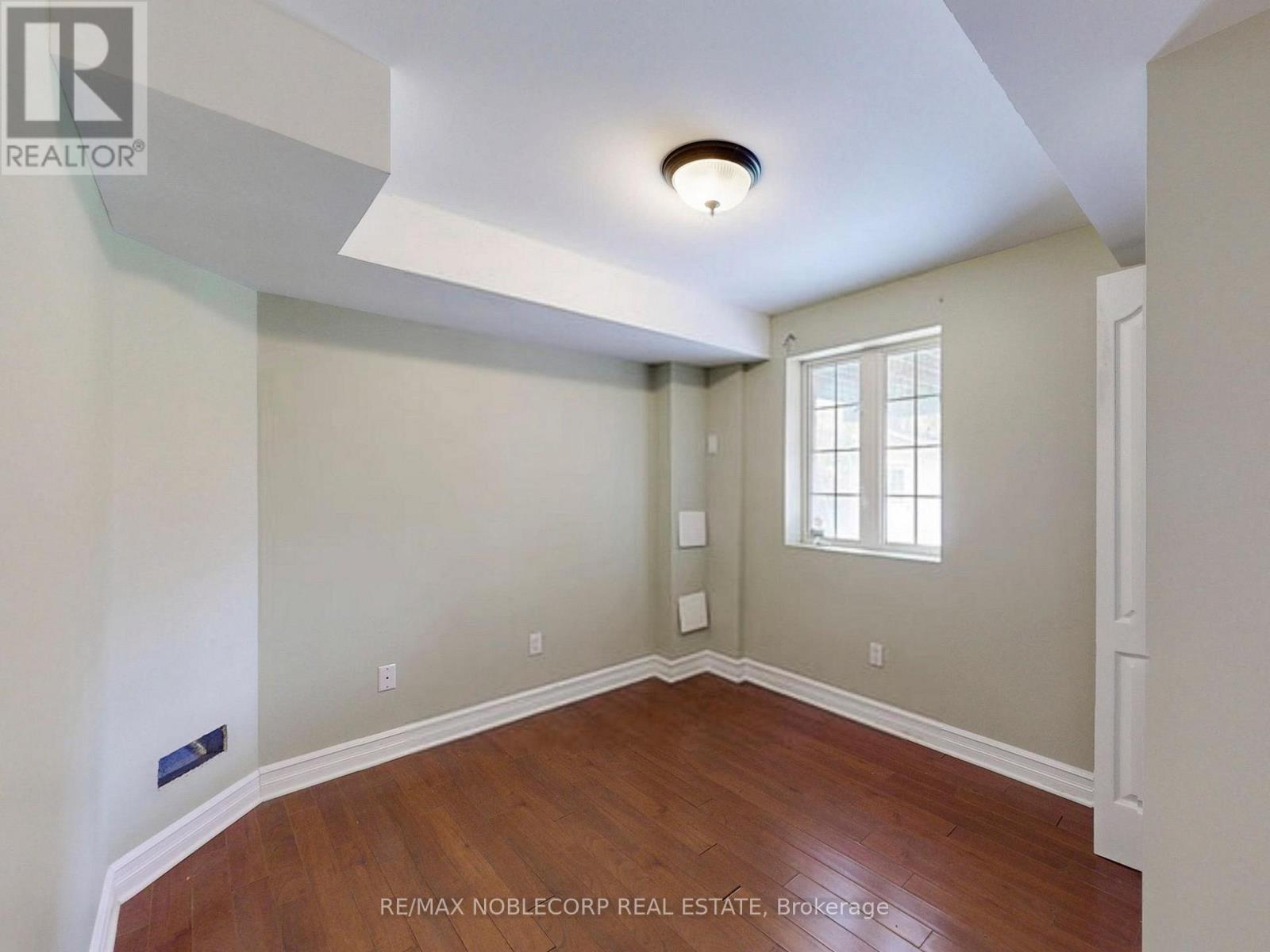 28 Laurentide Crescent, Brampton, Ontario  L6P 1Y4 - Photo 39 - W12518314