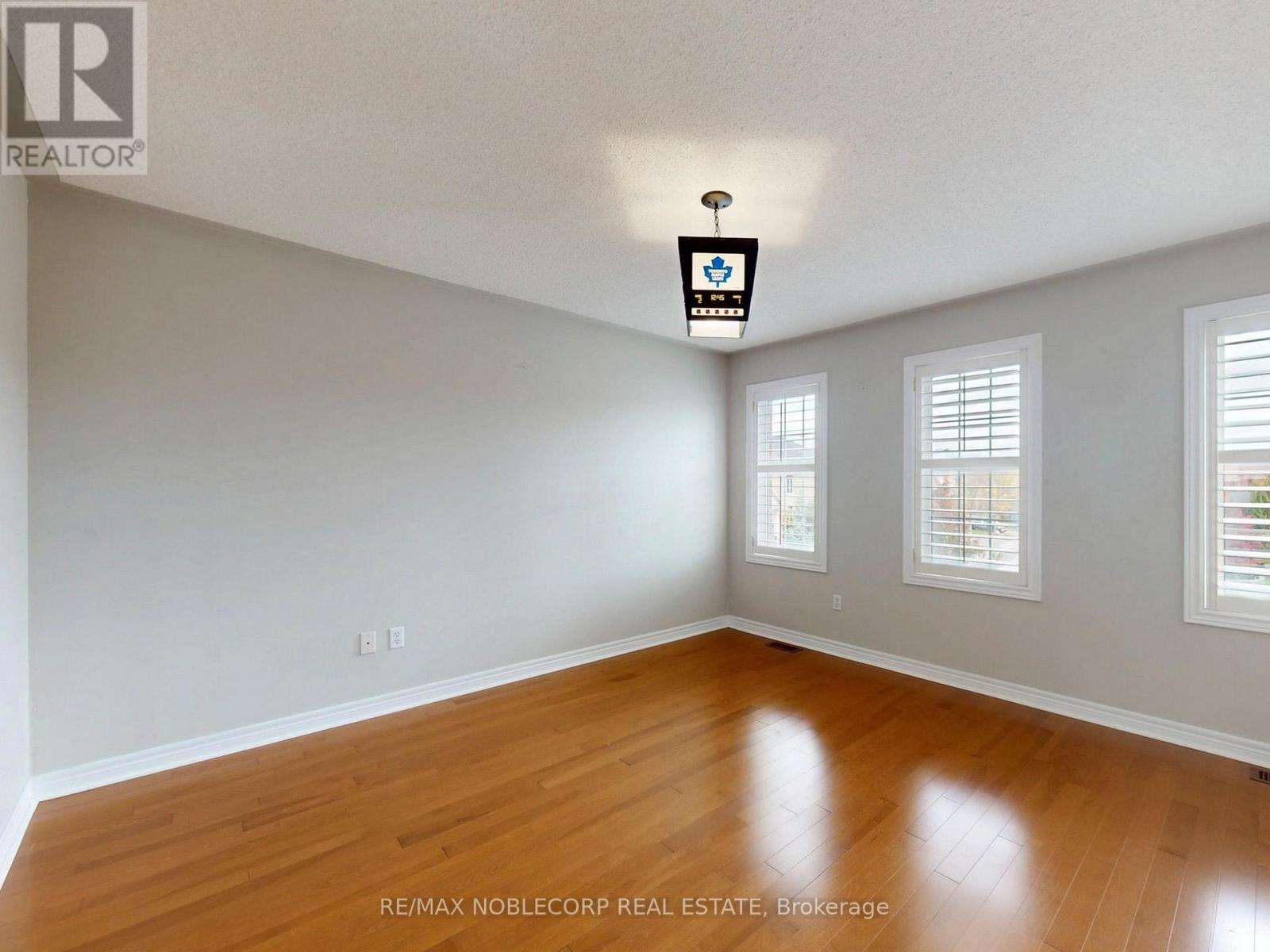 28 Laurentide Crescent, Brampton, Ontario  L6P 1Y4 - Photo 47 - W12518314