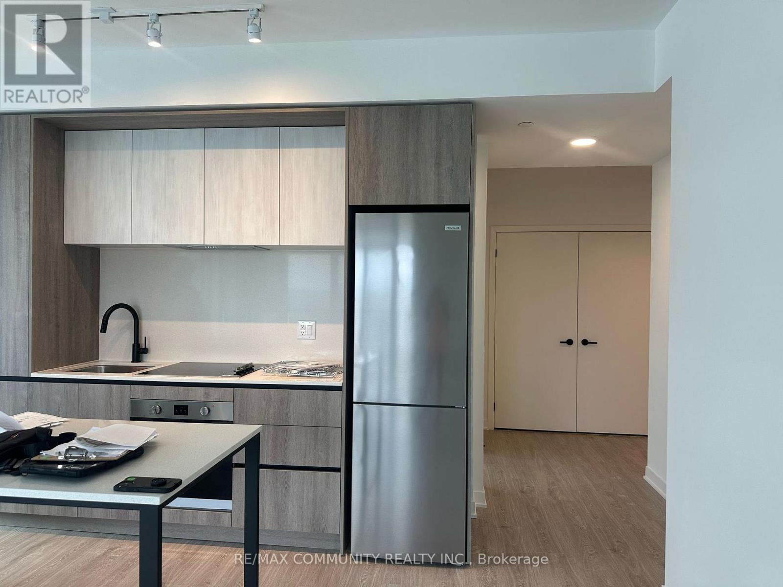 404 - 2495 EGLINTON AVENUE W, Mississauga, Ontario