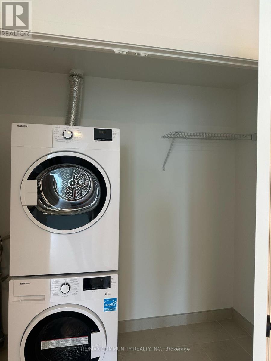 404 - 2495 Eglinton Avenue W, Mississauga, Ontario  L5M 2T2 - Photo 11 - W12518354