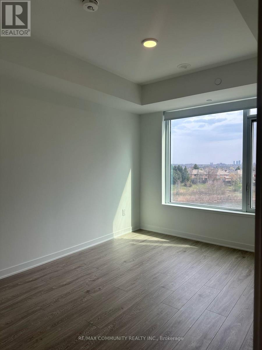 404 - 2495 Eglinton Avenue W, Mississauga, Ontario  L5M 2T2 - Photo 7 - W12518354