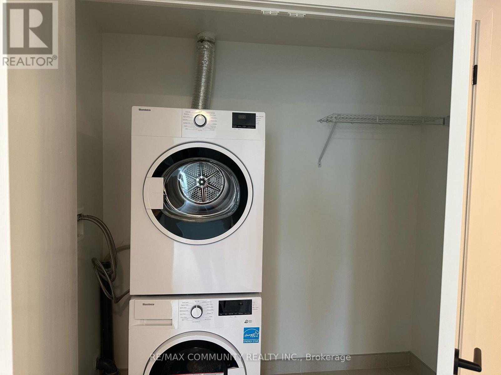 404 - 2495 Eglinton Avenue W, Mississauga, Ontario  L5M 2T2 - Photo 9 - W12518354