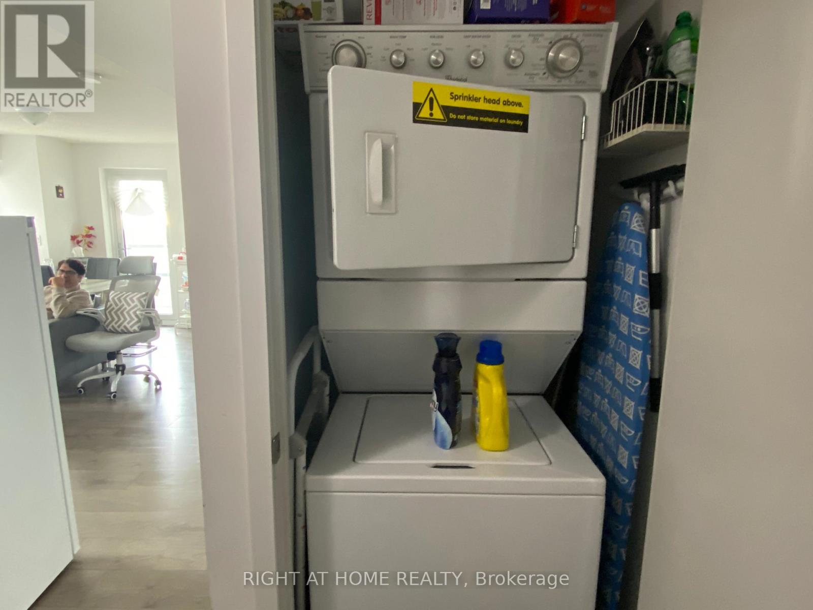 2106 - 1410 Dupont Street, Toronto, Ontario  M6H 2B1 - Photo 11 - W12518390