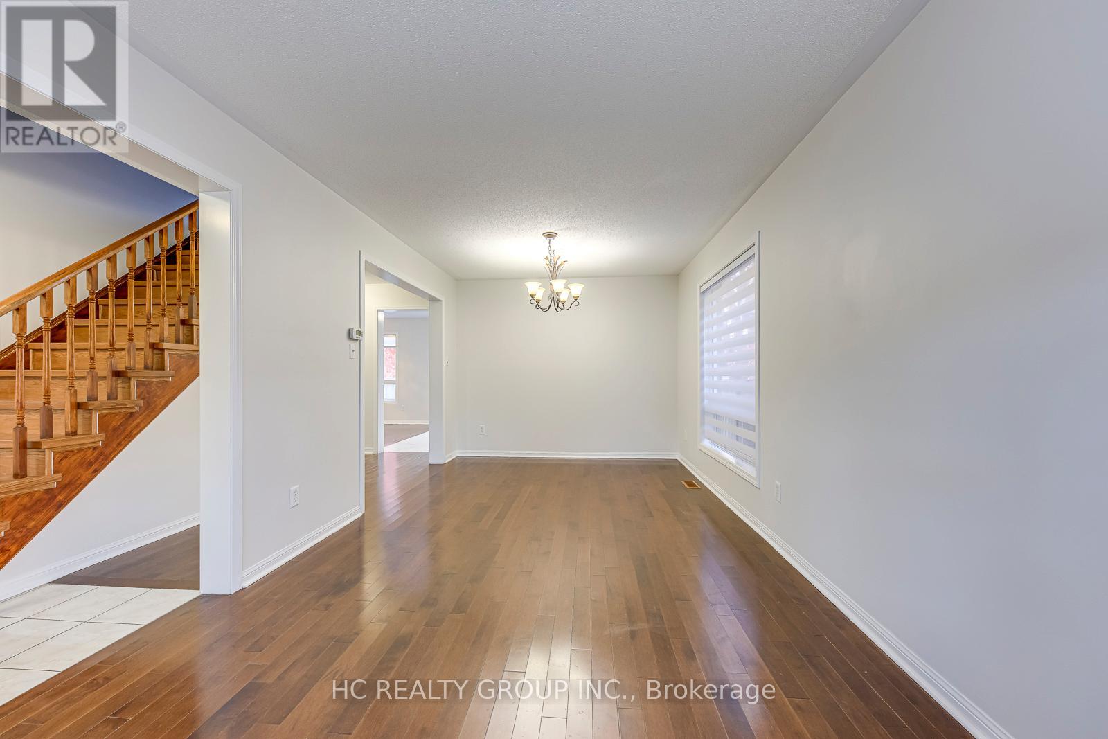 3045 Abernathy Way, Oakville, Ontario  L6M 5C1 - Photo 6 - W12518436