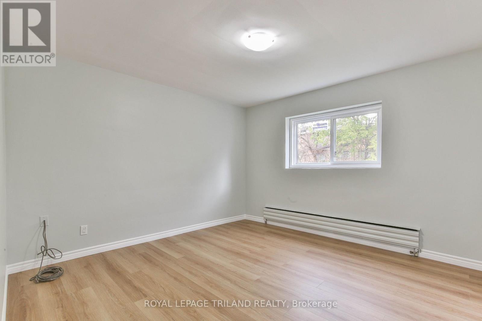 2 - 358 Hilton Avenue, London East, Ontario N5W 2R6 - Photo 16 - X12464839