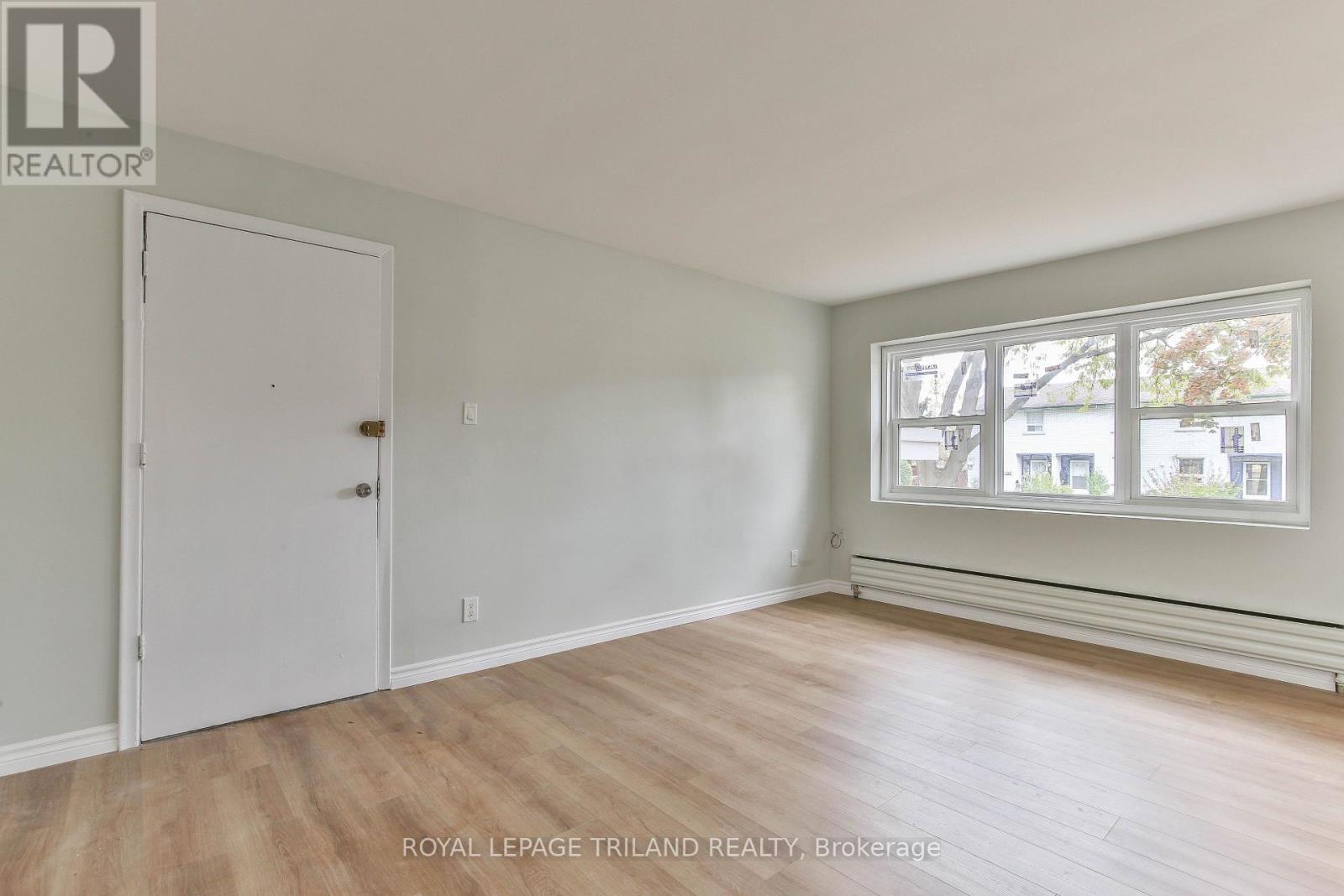 2 - 358 Hilton Avenue, London East, Ontario N5W 2R6 - Photo 6 - X12464839