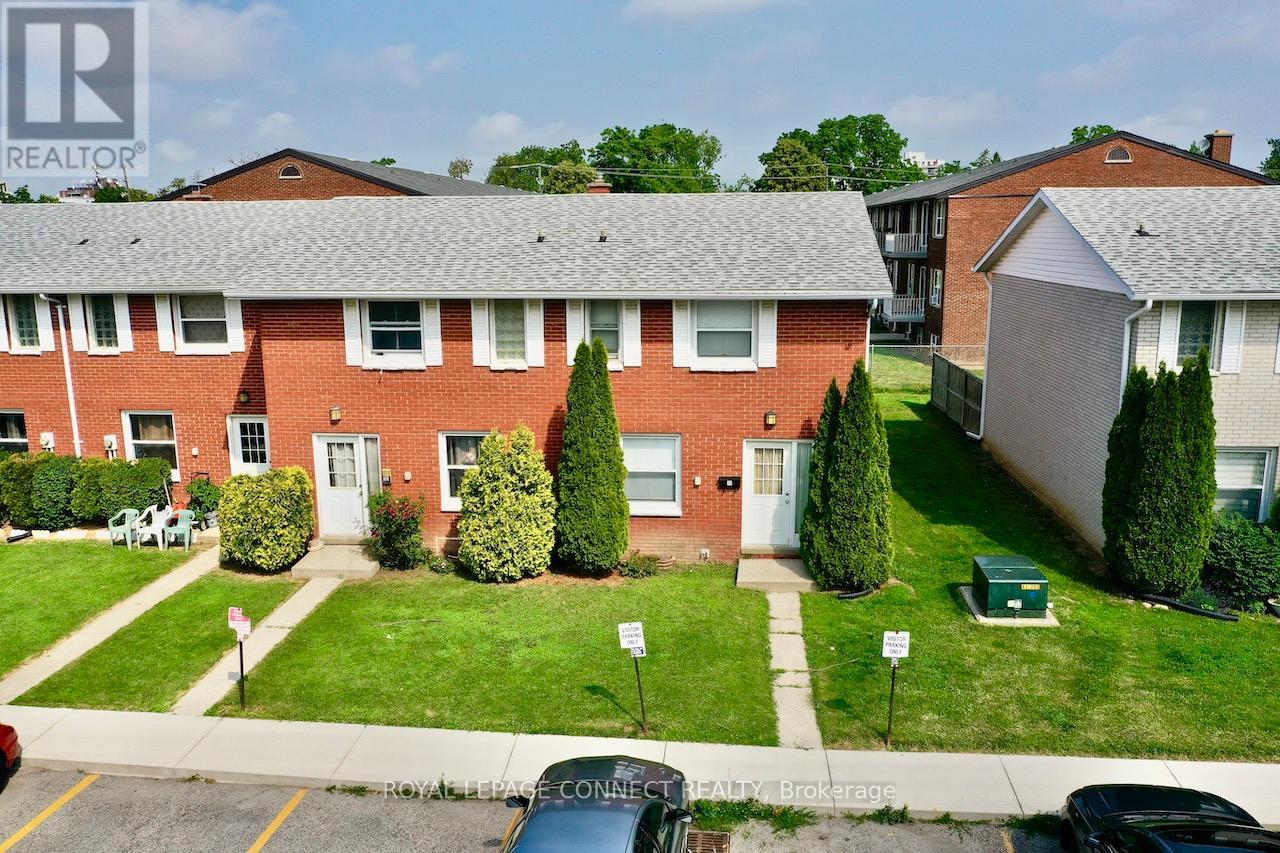 35 Orchard Place, Chatham-Kent, Ontario N7M 1A6 - Photo 1 - X12518306