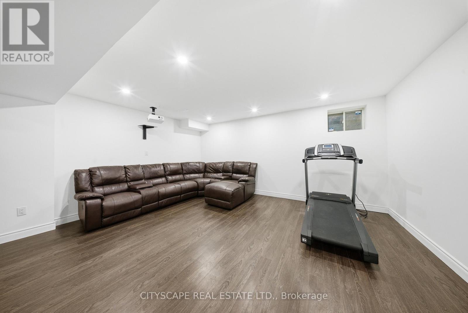 28 Celano Drive, Hamilton, Ontario  L8B 1V3 - Photo 22 - X12518322