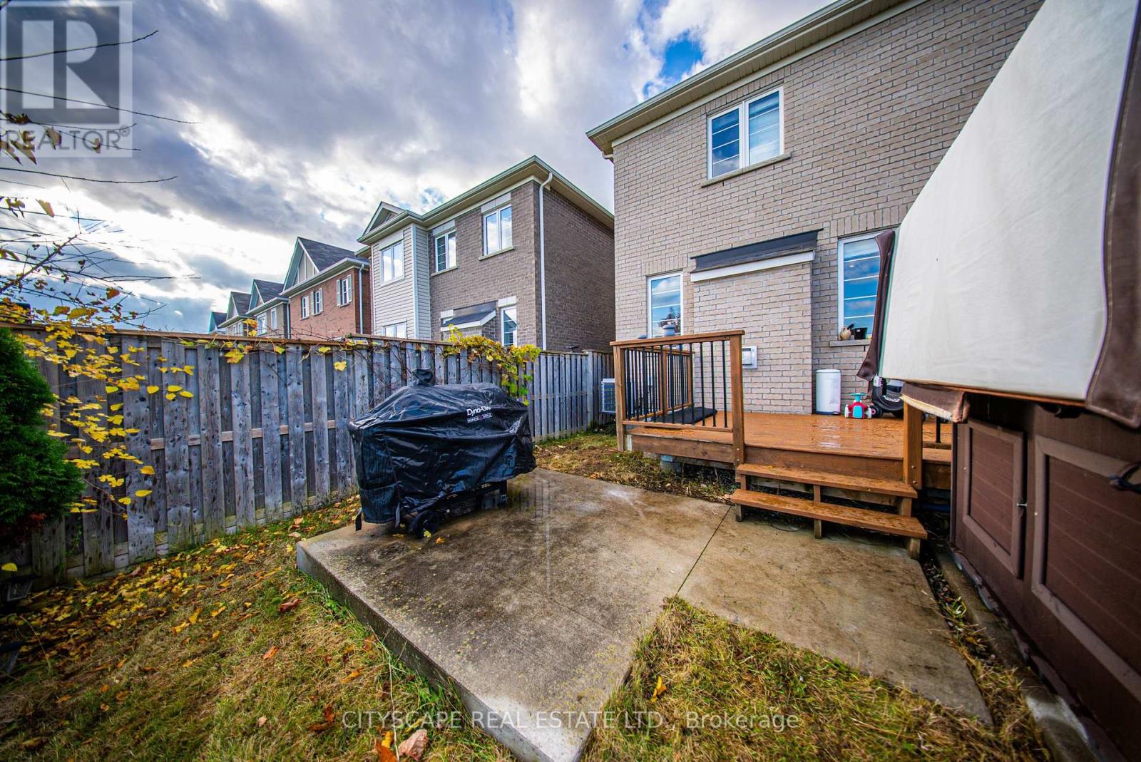 28 Celano Drive, Hamilton, Ontario  L8B 1V3 - Photo 40 - X12518322