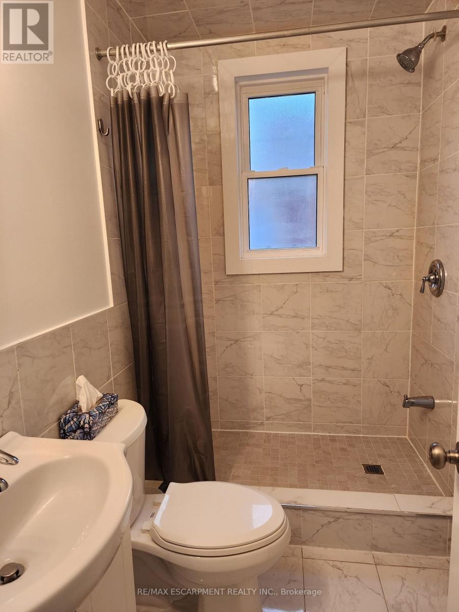 A - 25 West 4th Street, Hamilton, Ontario L9C 3M2 - Photo 10 - X12518366