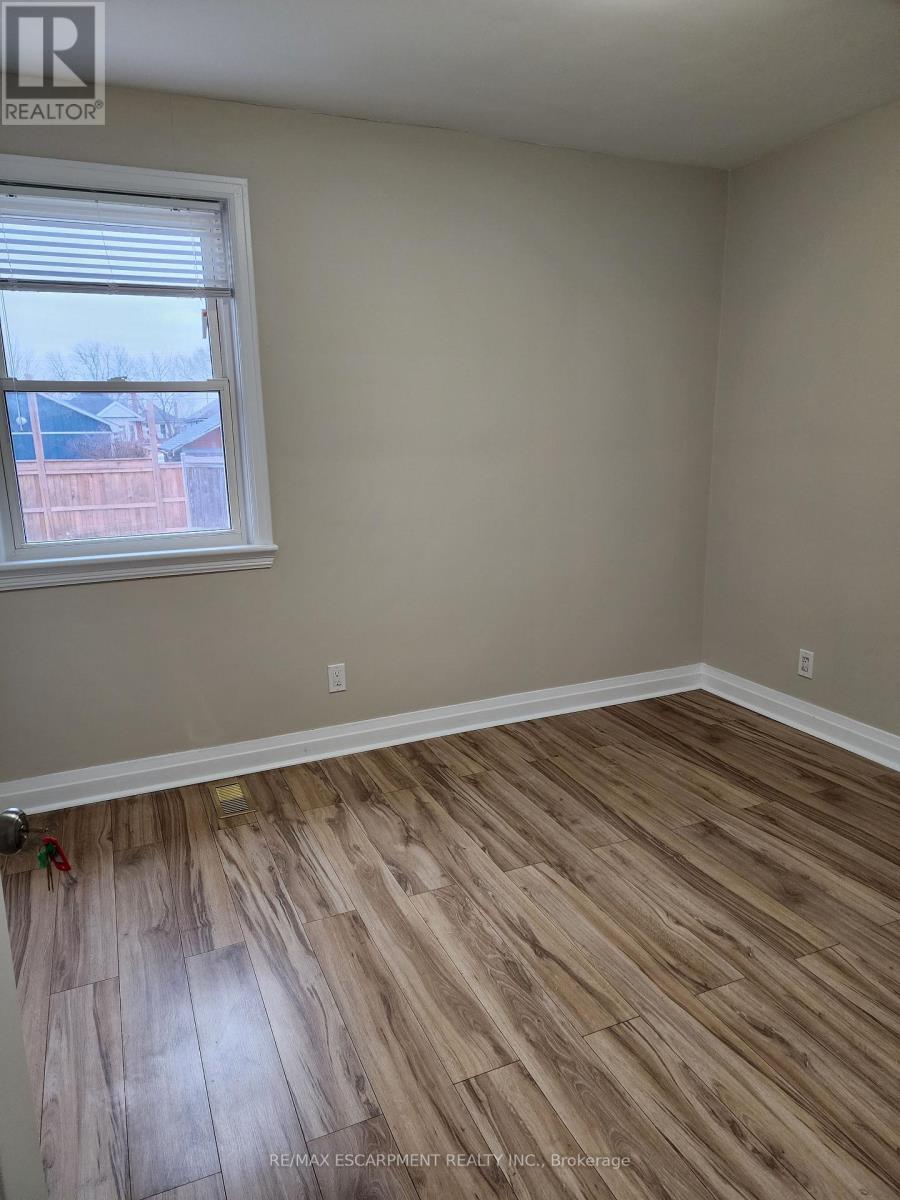 A - 25 West 4th Street, Hamilton, Ontario L9C 3M2 - Photo 13 - X12518366